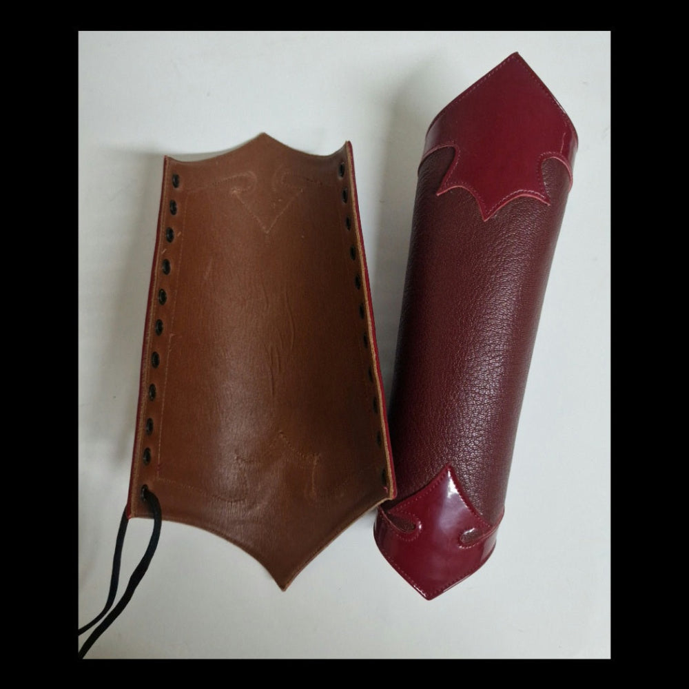 Gauntlets with lacing. Leather. Red. Sample Sale. (Custom made)