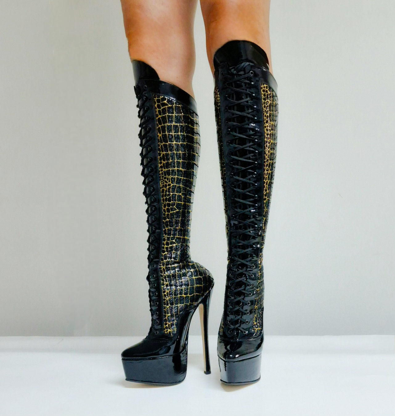 Knee-High Extreme Stiletto Boot With Platform. Sample Sale. UK 6.