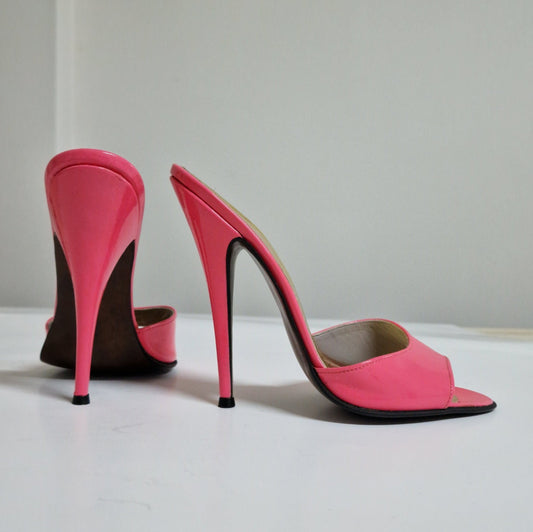 Patent Leather Mule. Sample sale. UK 5.