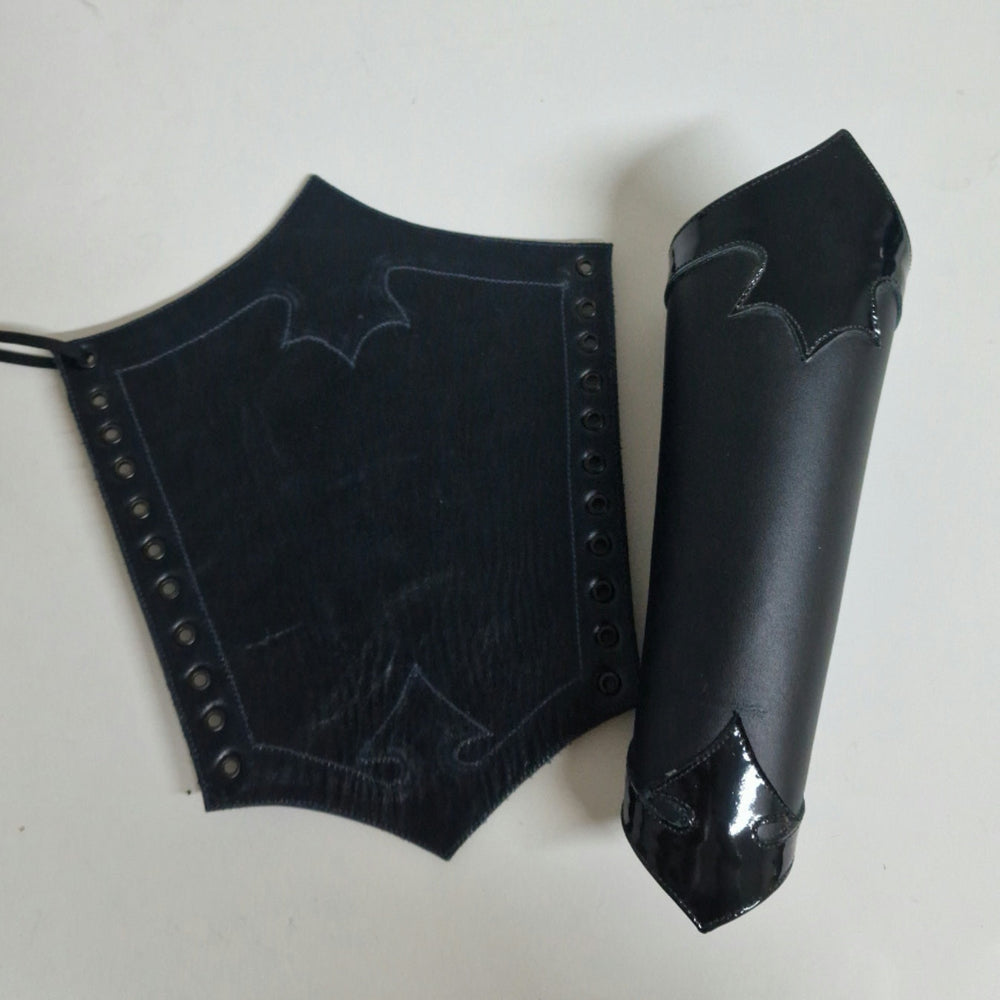 Gauntlets with lacing. Leather. Black. Sample Sale. (Custom made)